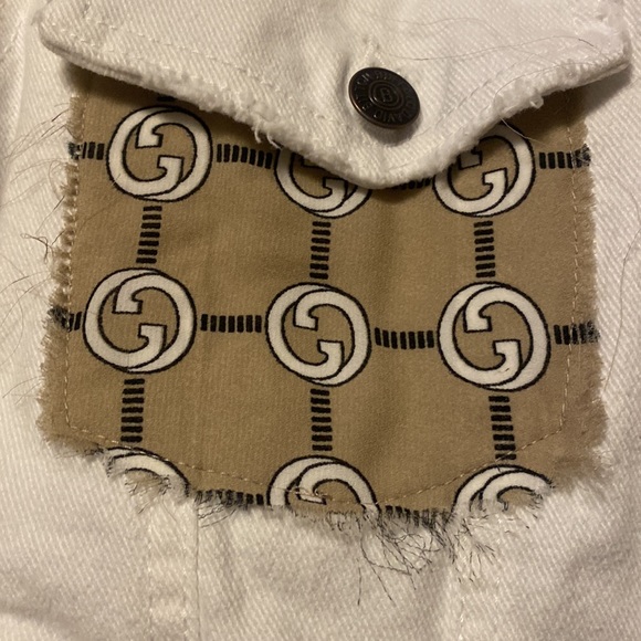 - NWOT WHITE JEAN JACKET - Picture 5 of 9